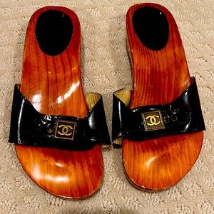 Chanel Y2K chocolate brown wood slides Vintage condition
